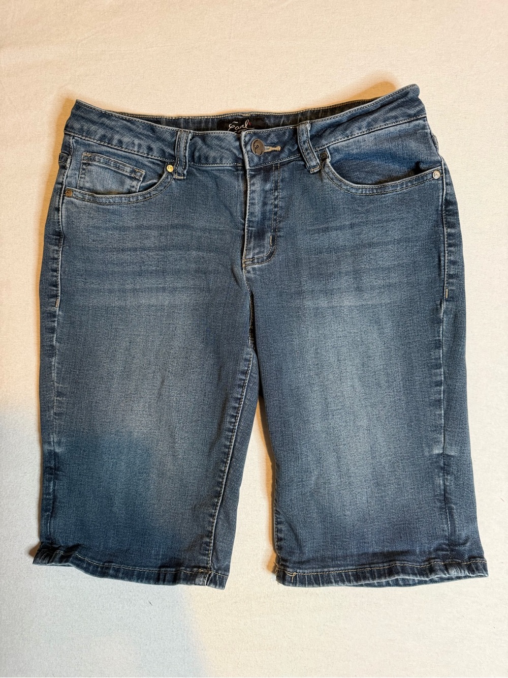 Earl Jeans Women's Faded Blue Denim Bermuda Shorts